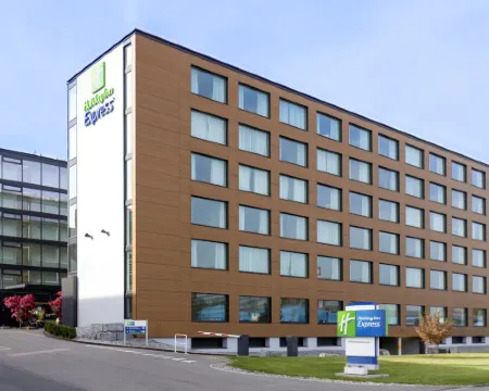 Holiday Inn Express 蘇黎世機場智選假日酒店 呂姆朗酒店