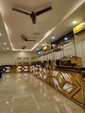 Deepak Hotel Отели в г. Aminagar Urf Bhurbaral