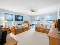 Pool - 7 Bedrooms - Close to beach ブリゲンティーンのホテル