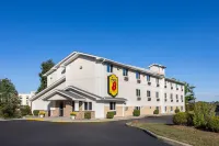 Super 8 by Wyndham Latham/Albany Airport Hotels in Latham