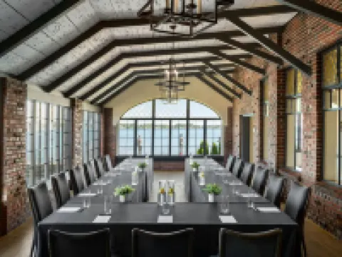 St. Clair Inn Hotels in St. Clair County