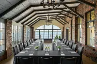 St. Clair Inn Hotels in Saint Clair County