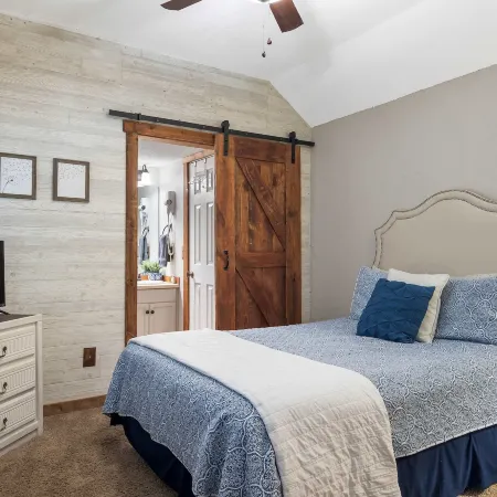 Scenic Spot Vacation Property