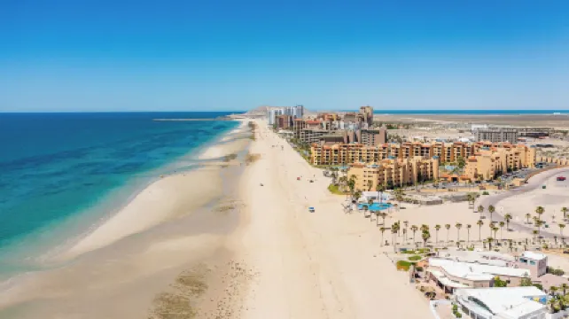 Casa Blanca Golf Villas