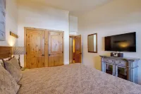 Walk to Copper Mountain Lifts Mtn-View Condo - badewanne