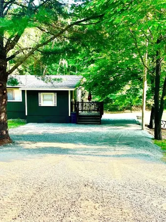 Hatfield Cabin prime location on ATV trail Отели в г. Дьюхерст