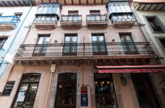 Apartamentos Turísticos Llanes Hotels in 