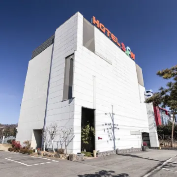Yangpyeong Show Hotel Hotels near Gallery Wa