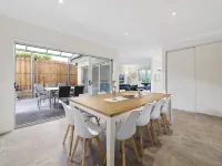 Seaside 3-Bed Home, Direct Beach Access