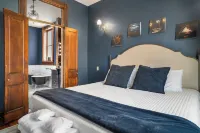 Southern Charm and Comfort on the Bourbon Trail- Trail Suites Inn, Suite B