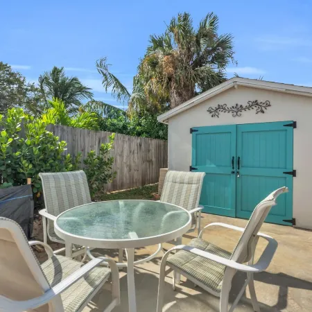 Luxury Pool Dog Friendly Central To Naples And Marco Island By Sky Run Naples 3 Bedroom Home
