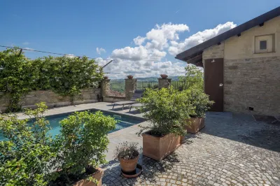 Ca Fredo Apartment With Pool Monforte Hotels near Bar Antico Caffe