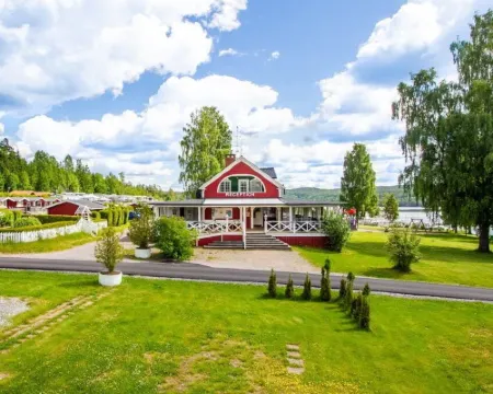 First Camp Haganäset - Charlottenberg Hotels in Nora