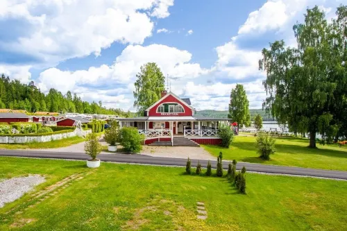 First Camp Haganäset - Charlottenberg فنادق في Nora