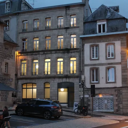 Duc de Bretagne Luxury Apparthotel Отели в г. Морле