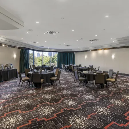 Best Western Plus Waterfront Hotel