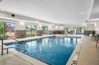 Hampton Inn & Suites Waxahachie - Pools