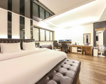 Chicago Motel 蔚山のホテル