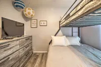 Cozy Condo w/ Pool Access in the Heart of Branson! - spa