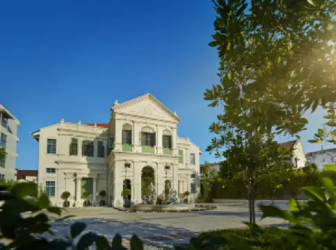 The Edison George Town