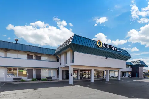 Quality Inn & Suites Easley - Greenville Hotels in Easley