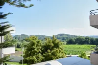 Ivory Serenity Hotel - 주차장