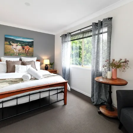 Doomben Ridge Farm House