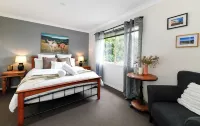 Doomben Ridge Farm House