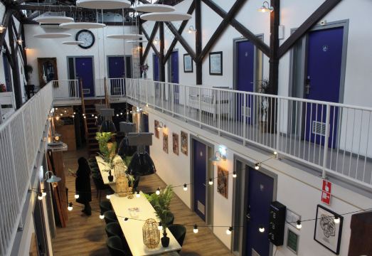 킹스 인 시티 호스텔 & 호텔