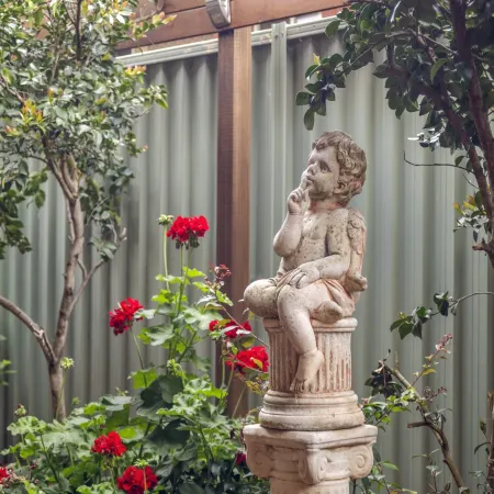 Charming 3-Bed Family Home with Amazing Garden Отели в г. Уэрриби