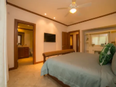 Veranda 8F 2 bdr Garden View in Los Suenos エラドゥラのホテル