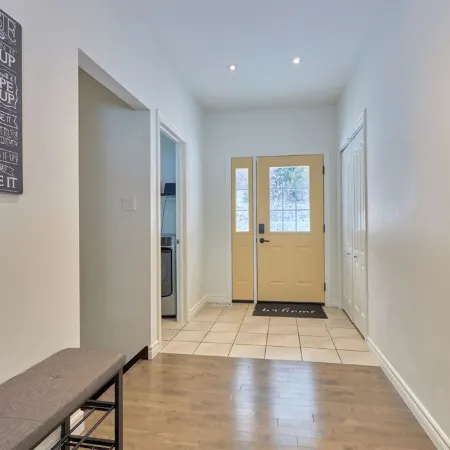 Modern Farmhouse Getaway | 5+ Acres | Family Friendly | Arrowhead | Algonquin