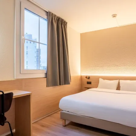 Kyriad ECO - Suresnes - La Défense