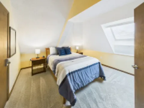 Relaxing Mountain Condo Steps from Killington Resort; Views, Pool & Shuttle!