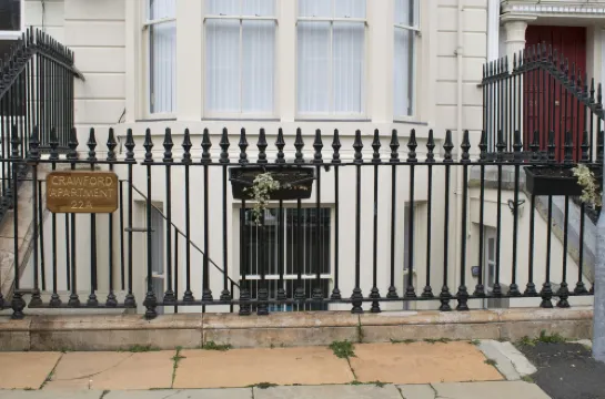 Crawford Apt - 4-Star