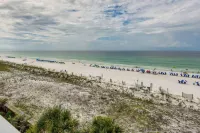 Fort Walton Beach Rental w/ Pool & Hot Tub Access - Condos
