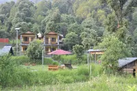 The Wild Planet - Treehouses & Cottages Hotel di 