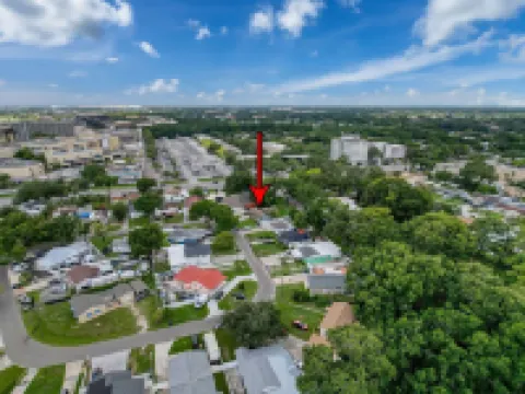 2737 Bel Aire Circle