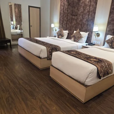 Hotel Exotic Near Golden Temple Отели рядом с достопримечательностью «Храм Akal Takht»