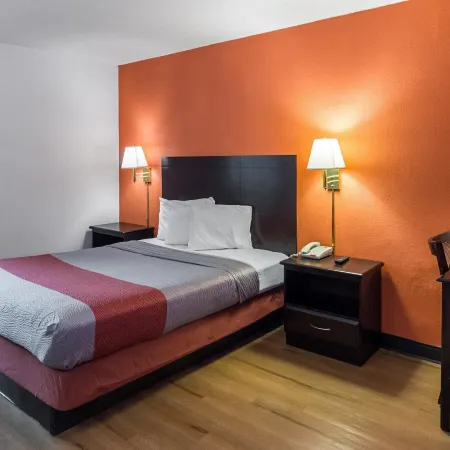 Motel 6 Groton, CT Các khách sạn ở Groton