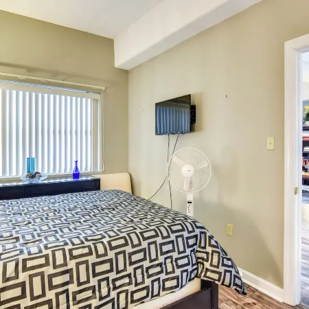 < 4 Mi to Sugar Mtn Resort: Condo w/ Indoor Pool!