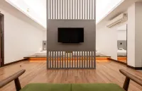 Win Hotel - 駐車場