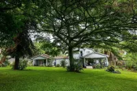 Macadamia Boutique Living - Pensions
