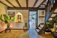 Retreat in Surrey Near Hever Castle