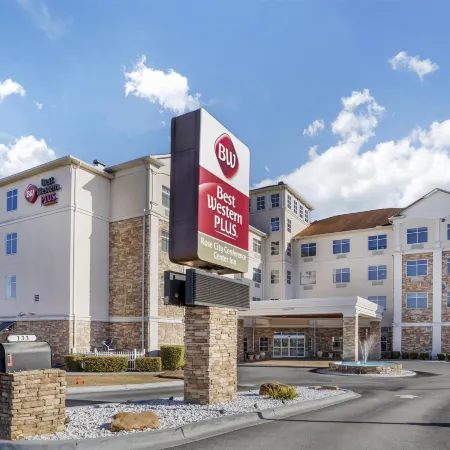 Best Western Plus Rose City Conference Center Inn
