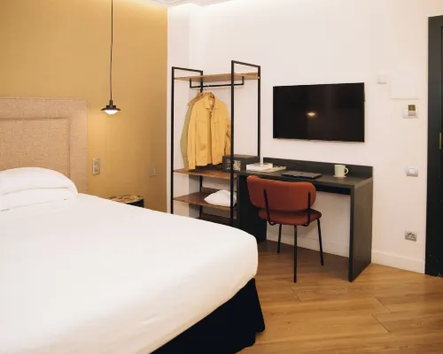H la Paloma Boutique Hotels near Joan Miro Foundation
