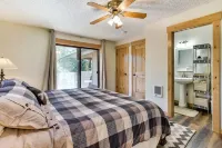 Riverfront Woodland Cabin: Wooded & Forested Views - 3-Star