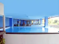King's Hotel Nagoya Batam - Pools