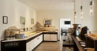 Wilhelmshaven Ahoi, Sure Hotel Collection by Best Western - breakfast