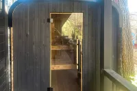 Lake Lanier Living! Retreat w/ Dock, Deck & Sauna - 4 tähden